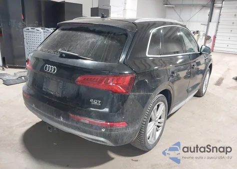 2018 Audi Q5 2.0T Premium/2.0T Tech Premium z USA, uszkodzony, nr VIN WA1CNAFY1J2030870